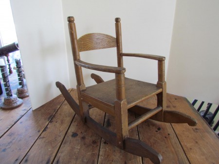 19th. century Child’s Rocker in the Shaker Style