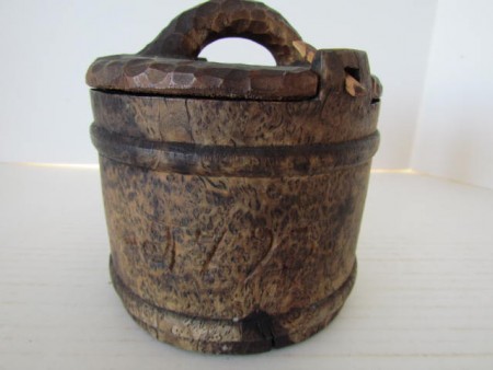18th. century, American Burl Lidded Container