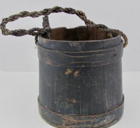 Early 19th. century New England Bucket/Pail with Rope Handle