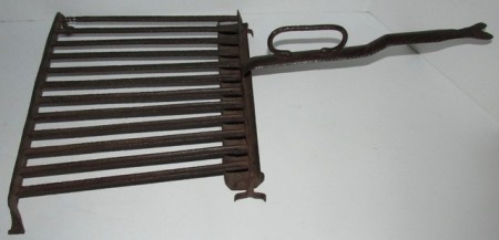 Wrought Iron Broiler with Grisset