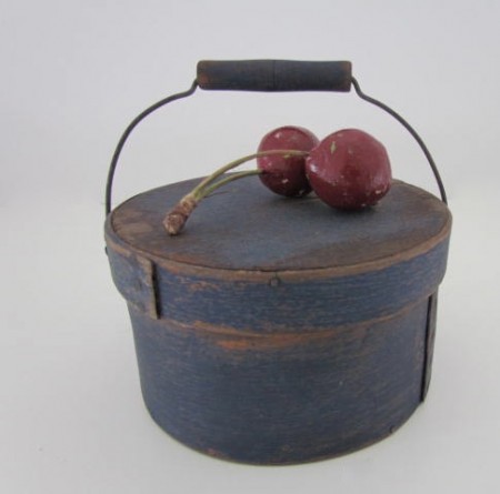 4 3/4 Inch Blue Painted Bail Handled Pantry Box