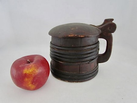 Fabulous, Small late 18th/early 19th. century Lidded Tankard