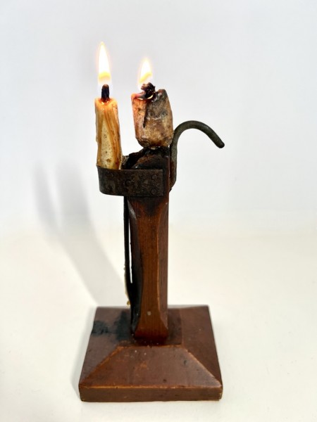 18th. century Adjustable Candle Light w/Save All