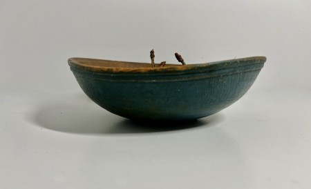 Fabulous, Blue Painted, 18th. century Eating Bowl