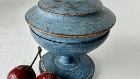Fabulous 19th. century, Blue Painted Master Salt