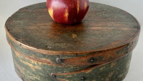 18th. century Painted Fingered Pantry Box